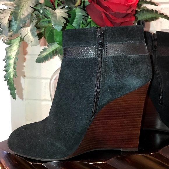 Tory Burch Black Leather Booties EUC - Picture 3 of 6